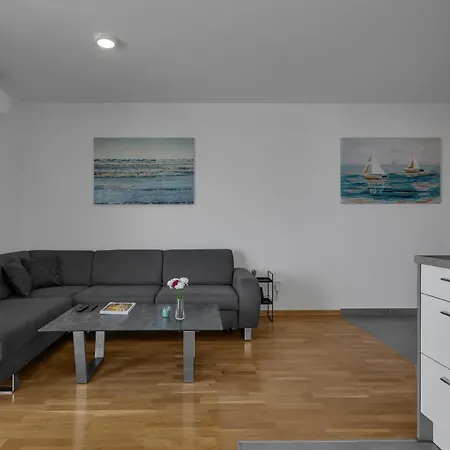 Apartment Luxury And Modern With Sea View And Garage Makarska